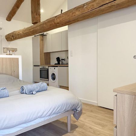 Esprit Bali Apartment Montbrison Bagian luar foto